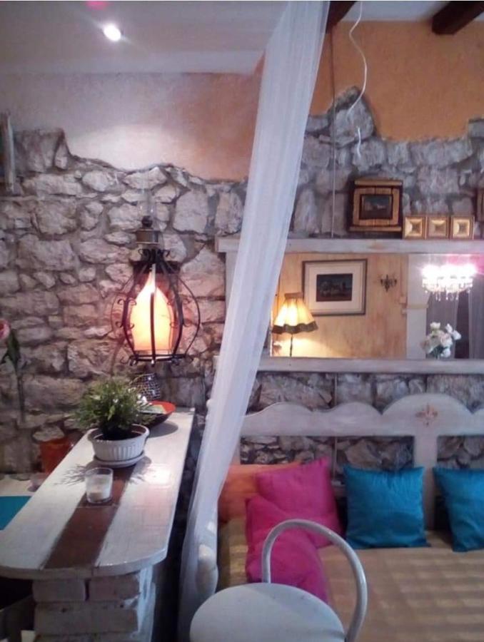 Studio Antique Rovinj Apartment Ngoại thất bức ảnh